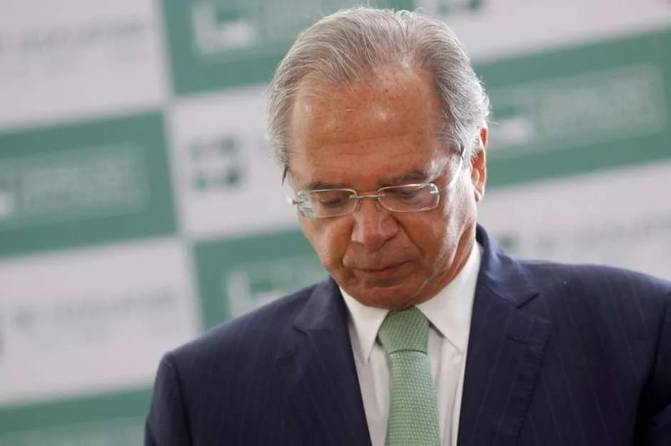 Economia avançará em torno de 5,4% este ano, diz Guedes