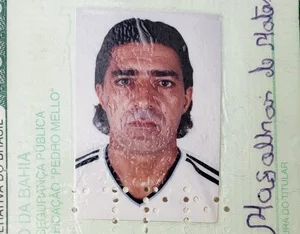 HOMEM EM ESTADO DE DECOMPOSIÇÃO É ENCONTRADO DENTRO DE RESIDÊNCIA