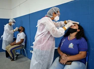Após início de aulas presenciais, Bahia coleta 2.228 amostras e tem 18 testes positivos