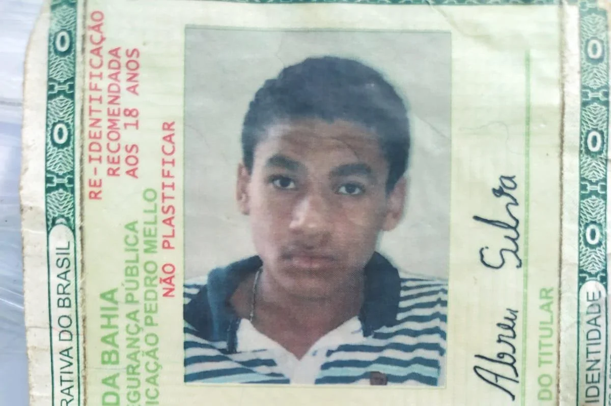 JOVEM SOFRE FORTE DESCARGA ELÉTRICA E MORRE NO LOCAL DE TRABALHO