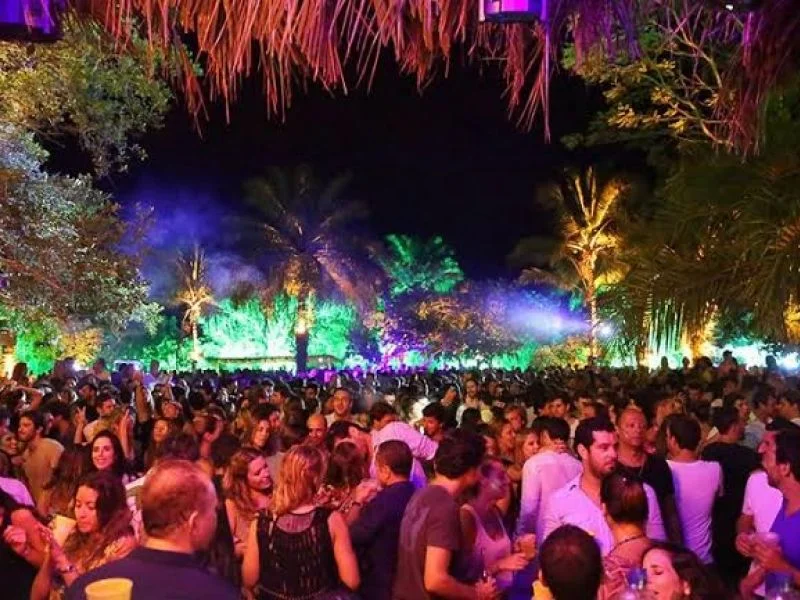 Decreto aumenta para cinco mil o limite máximo de pessoas em eventos na Bahia