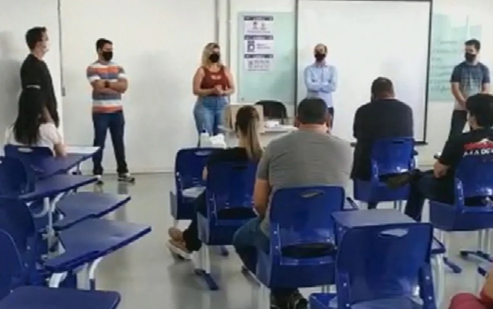 Estudantes de medicina presos suspeitos de fraudar documentos para entrar no curso são soltos do presídio, diz delegado
