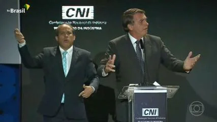Governo critica ‘passaporte da vacina’, mas exigirá quarentena de 5 dias para viajantes não vacinados