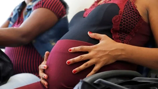 Câmara conclui votação de projeto que prevê regras para o retorno de gestantes ao trabalho presencial
