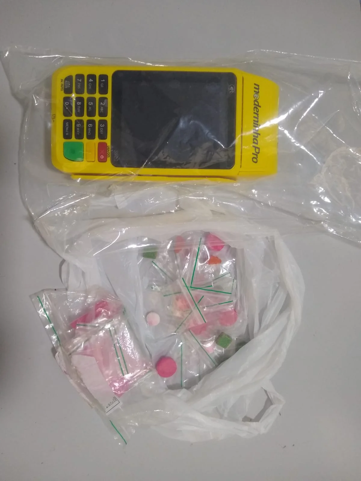 Acusado de tráfico de drogas e perturbação é preso pela PM