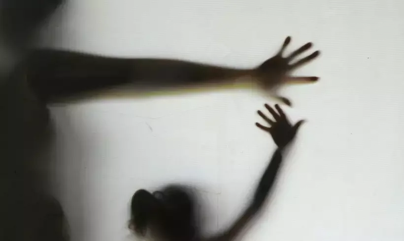 ‘Criança não é mãe’: caso da juíza que negou aborto a menina causa revolta