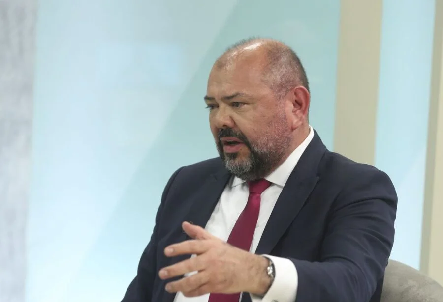 Caminhoneiros começam a receber benefício emergencial nesta terça