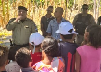 83ª CIPM participa de ação social no povoado de Cercado, em Baianópolis