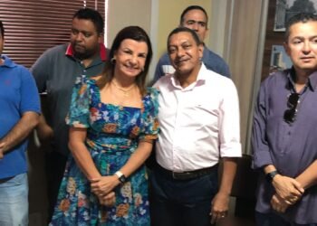 Dr. Sileno e Dra. Graça recebem homenagem da Câmara pelo Dia do Médico