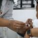 País recebe vacinas contra covid-19 para crianças de 6 meses a 3 anos