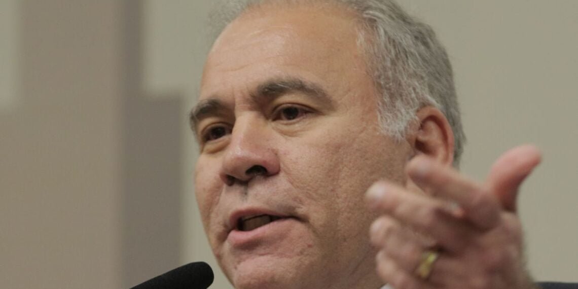 Ministro diz que alto custo dificulta incorporação de Zolgensma ao SUS