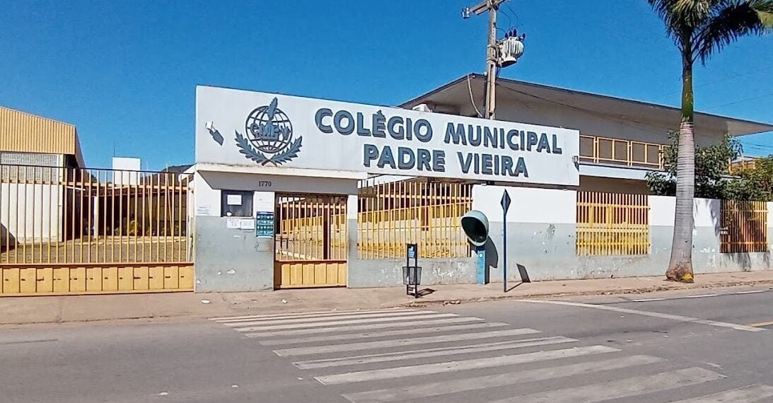 Colégio Municipal Padre Vieira ganha acervo histórico e inaugura Sala Memorial Profª Vanderléa Bispo dos Santos