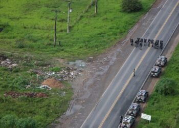 Quatorze pontos em rodovias federais são liberados pela polícia