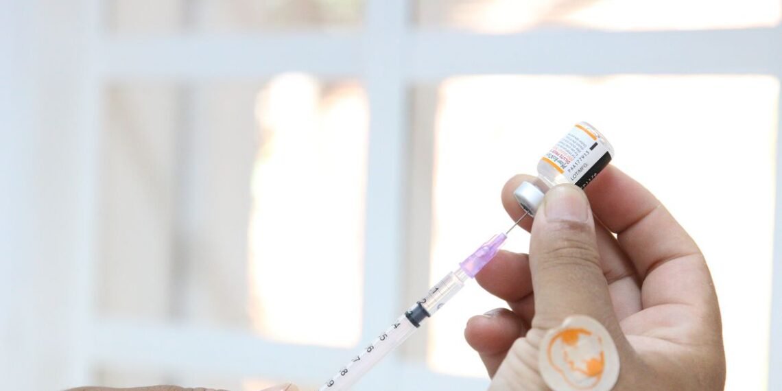 Rio começa a vacinar bebês com comorbidades contra a covid-19