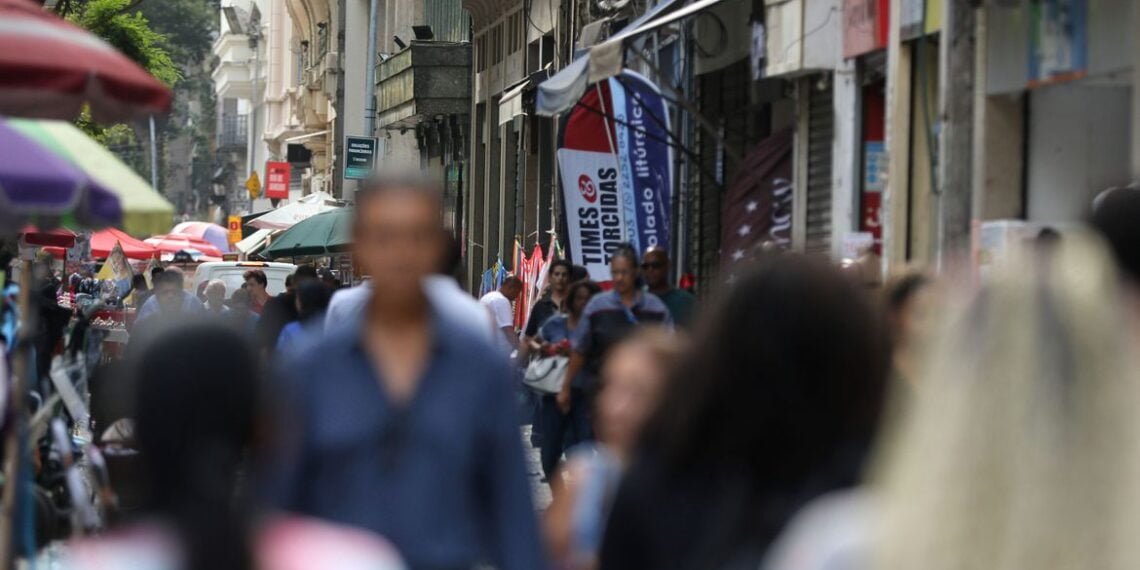 Brasil registra 69 mortes e 22,6 mil casos de covid-19 em 24 horas