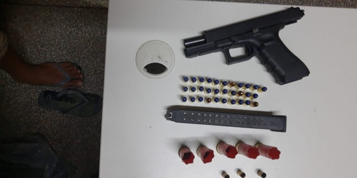 Apreensão de drogas e armas. Trabalho da 86ª CIPM se destaca no final de semana
