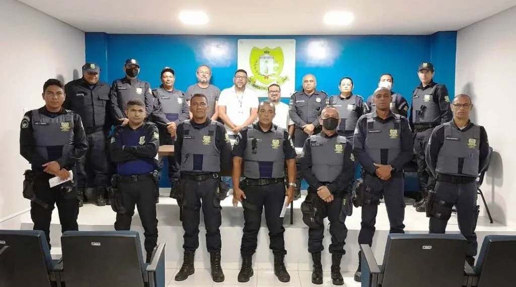 Guardas Civis Municipais e Agentes da Cootrans recebem treinamento para atuação na Zona Azul de Barreiras