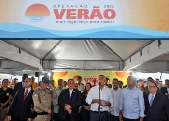 Governo do Estado entrega viaturas e lança Operação Verão