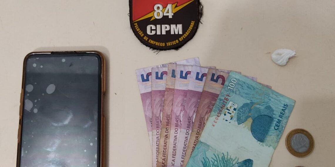 Homem assalta supermercado do vizinho e compra alimentos e droga com o dinheiro roubado