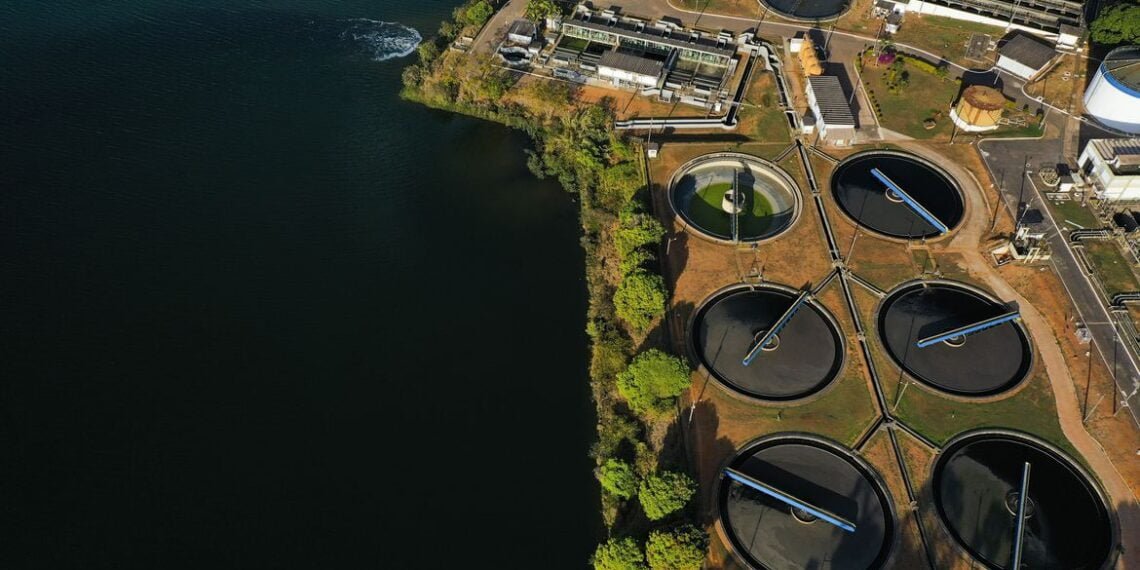 No Brasil, 85,7% dos municípios têm coleta de esgoto