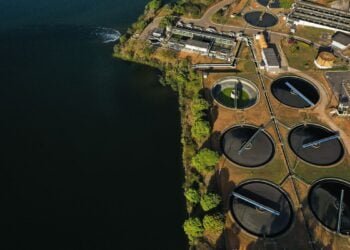 No Brasil, 85,7% dos municípios têm coleta de esgoto