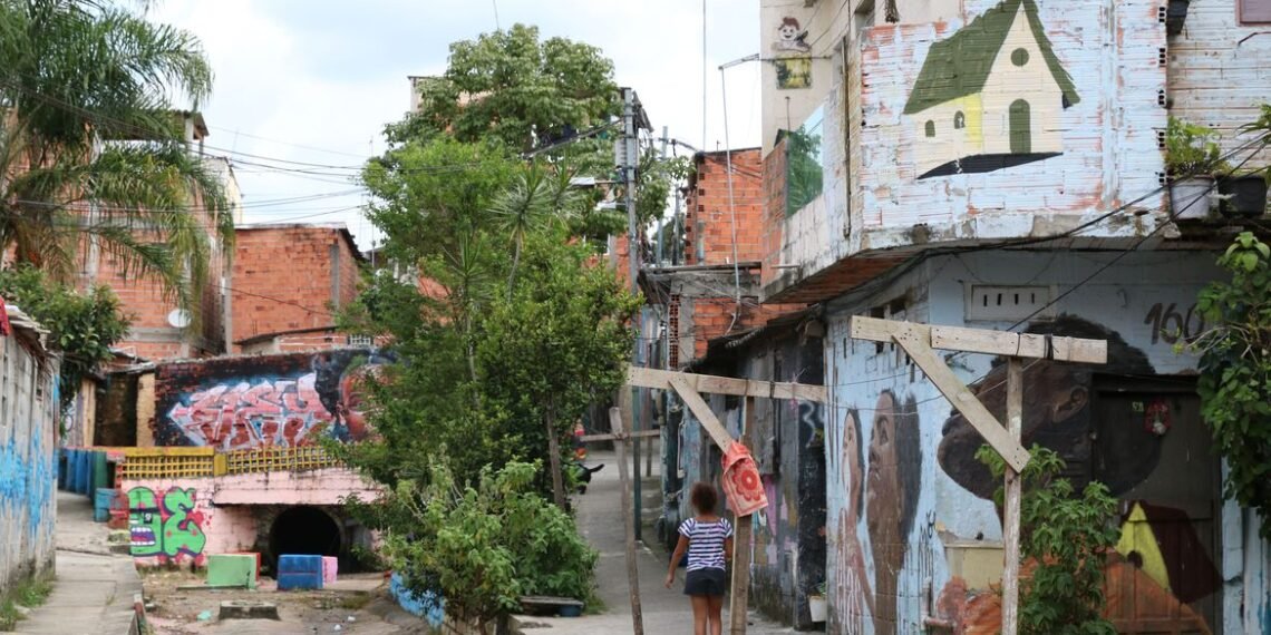 Publicado decreto que institui o Programa Nacional Qualifica Mulher