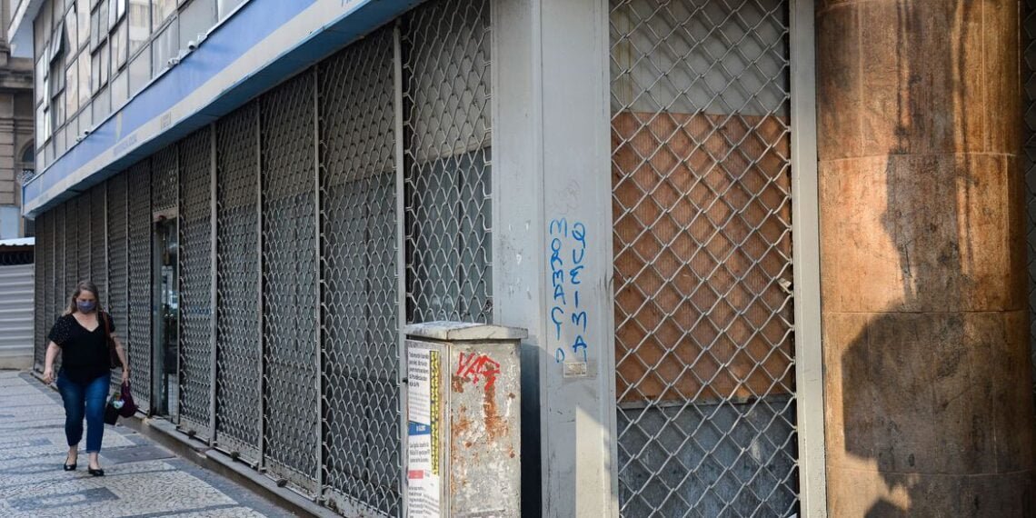 Agências do INSS estarão fechadas nesta sexta de jogo do Brasil