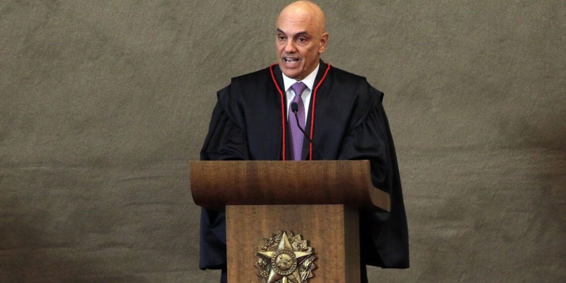 Justiça Ministro do STF suspende trechos da Lei de Improbidade