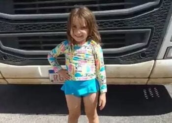 Encontrado corpo da menina desaparecida após acidente entre carreta e caminhão na BR-242