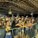 Público lota salão de eventos da Fazendinha para curtir Washington Brasileiro, Dilsinho Mix e Janderson