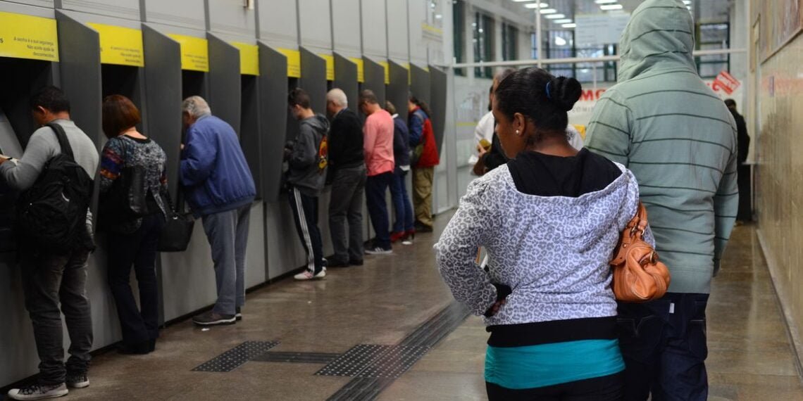 Confira quais serviços funcionam no feriadão de carnaval