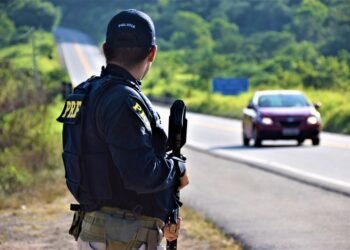 PRF lança Operação Carnaval 2023 com foco na segurança viária nas rodovias federais baianas