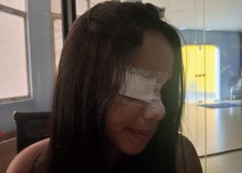 Acusada de tentativa de homicídio na porta da delegacia se apresenta no complexo policial do bairro Aratu