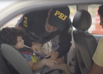 Cresce o número de crianças flagradas sem o uso da ‘cadeirinha’ nas rodovias federais da Bahia