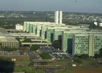 Governo adapta orçamento de 2023 à nova estrutura ministerial