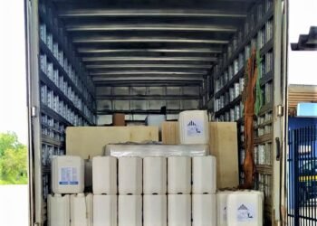 PRF autua motorista no Oeste da Bahia pelo transporte irregular de produtos perigosos