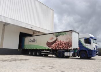 Bahia Sem Fome recebe 20 toneladas de feijão em primeira doação articulada pela SD