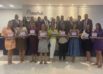 Sessão Especial marca homenagem da Câmara de Riachão das Neves ao Dia Internacional da Mulher