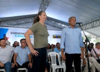 “É um orgulho sem tamanho”, afirma Jerônimo em inauguração de mais uma escola de Tempo Integral na Bahia, desta vez em Ilhéus