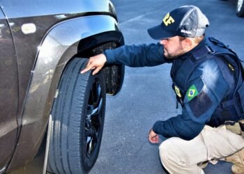 Com o início da temporada das chuvas, fique atento ao estado dos pneus do seu veículo