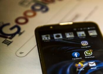 Educação midiática é caminho contra desinformação, dizem especialistas