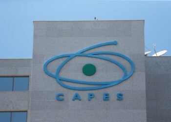 MEC aumenta oferta de bolsas para formação de professores em 54%