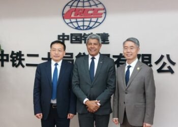 Na China, Jerônimo discute andamento da Ponte Salvador-Itaparica