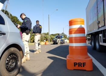 Operação Tiradentes: PRF realizará ações com foco nas ultrapassagens proibidas e fiscalização de alcoolemia