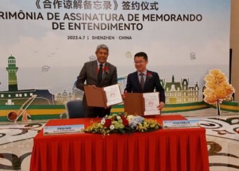 Governador Jerônimo Rodrigues assina, na China, acordo para ampliar parceria tecnológica com a empresa Huawei