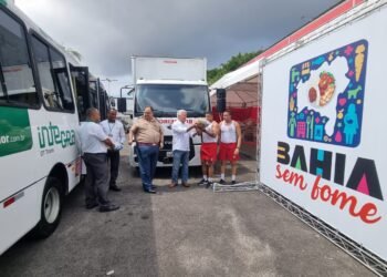 Bahia Sem Fome recebe duas toneladas de alimentos da empresa Integra e da Rádio Piatã FM