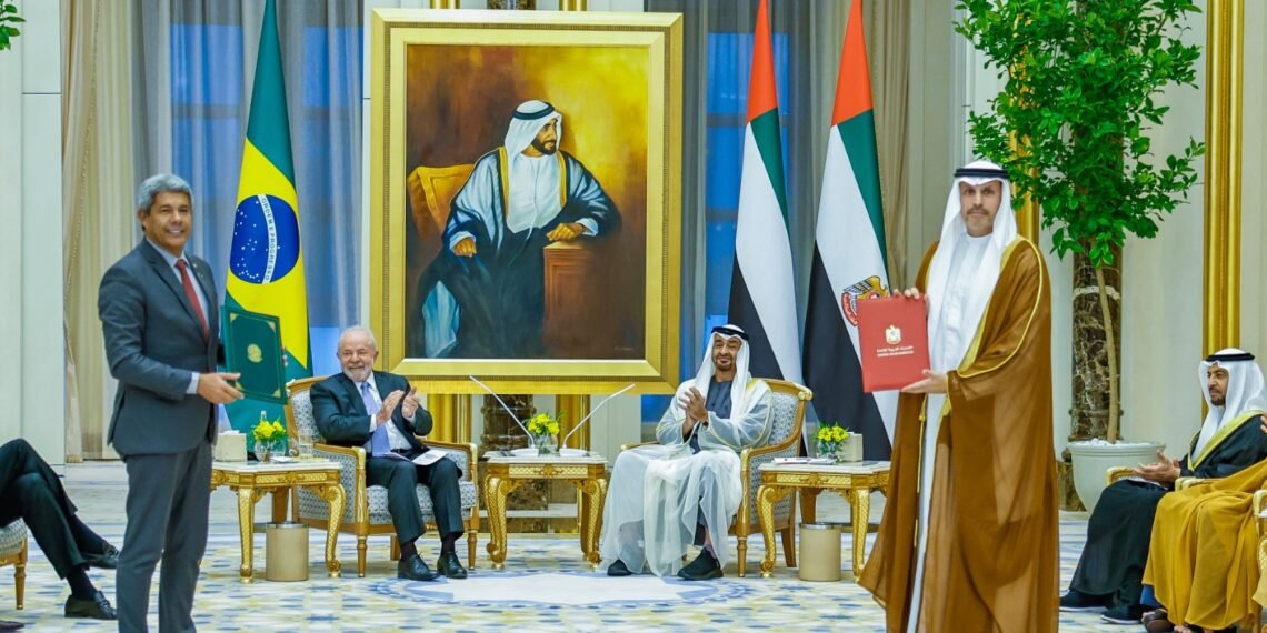 Jerônimo retorna de primeira missão internacional com saldo de acordos e atração de investimentos para a Bahia