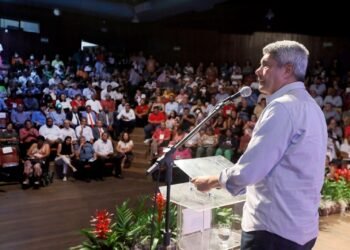 Referência nacional, PPA do Governo da Bahia teve participação de oito mil baianos na fase de plenárias