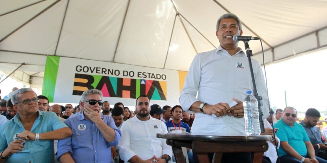 Novo Colégio de Tempo Integral é entregue no município de Central, na Chapada Diamantina