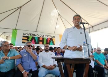 Novo Colégio de Tempo Integral é entregue no município de Central, na Chapada Diamantina